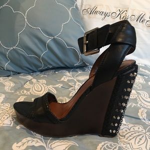 Boutique 9 BRAND NEW SHOES / SIZE 10